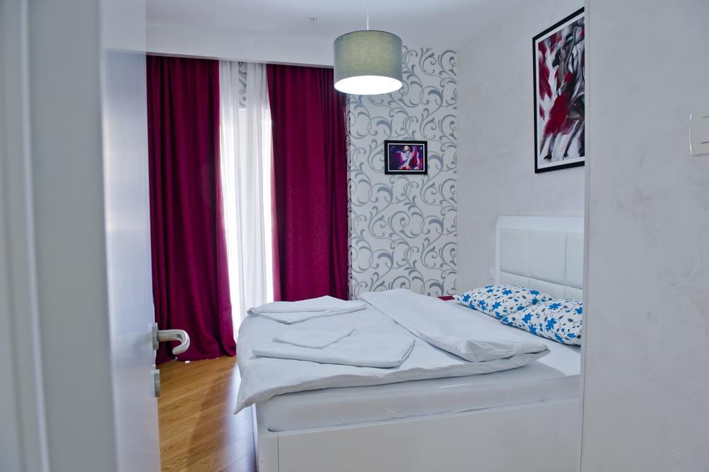Delux And Urban Apartments Hotel Tre Canne Будва Экстерьер фото