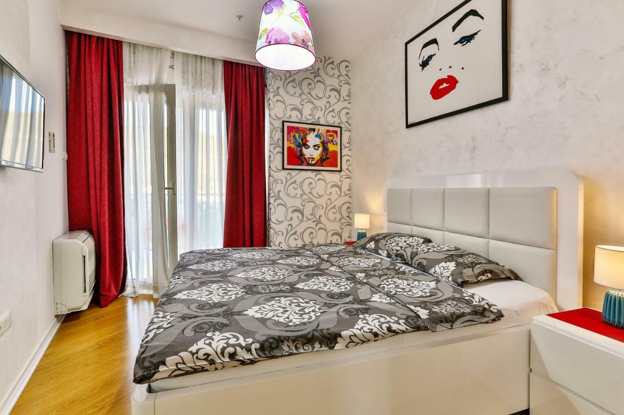 Delux And Urban Apartments Hotel Tre Canne Будва Экстерьер фото